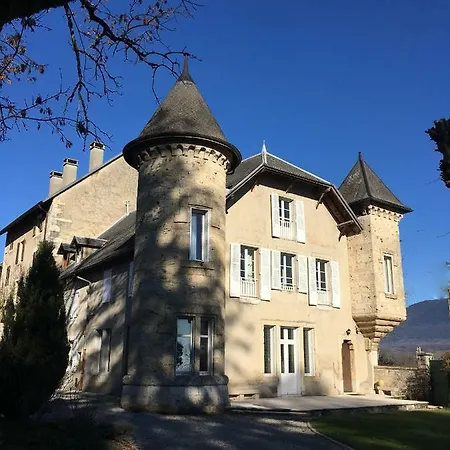 فندق مبيت وإفطار Domaine Du Valromey Champagne-en-Valromey